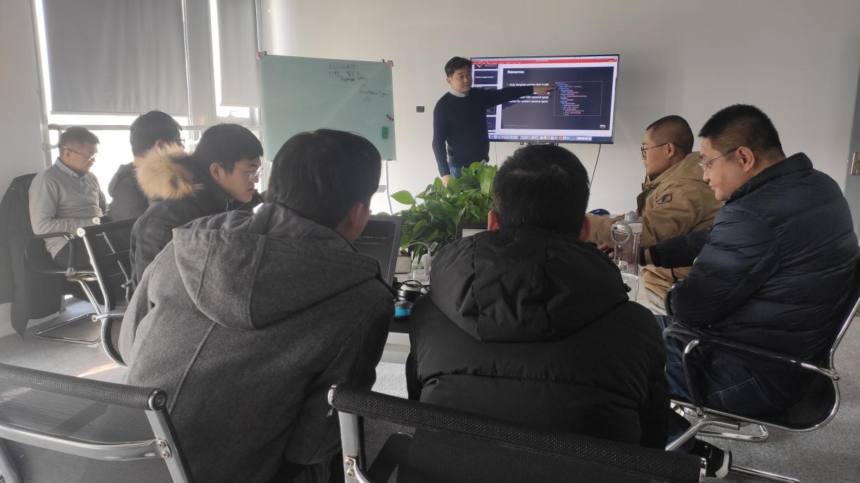 亚马逊科技加强生态建设，持续培训赋能飞奥科技相关图片